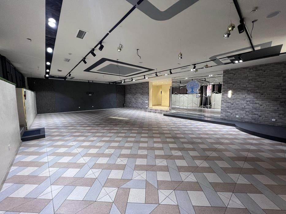 Офис / Ресторан 350м2 ор-р метро Ойбек!