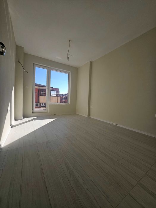 Продава се Тристаен апартамент в Пловдив, Остромила - 80 кв.м за 957 €/кв.м - Снимка #7