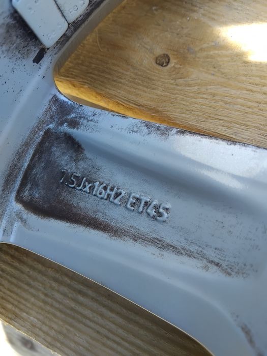 Оригинални алуминиеви джанти за Ауди 16 цола