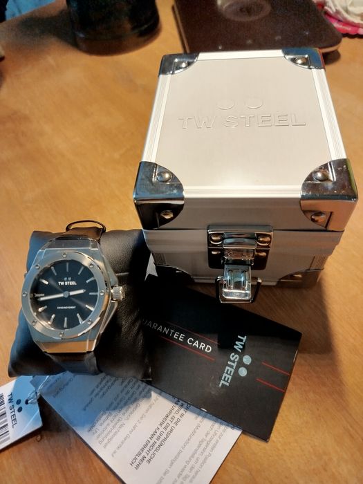 TW Steel дамски часовник Swiss movement