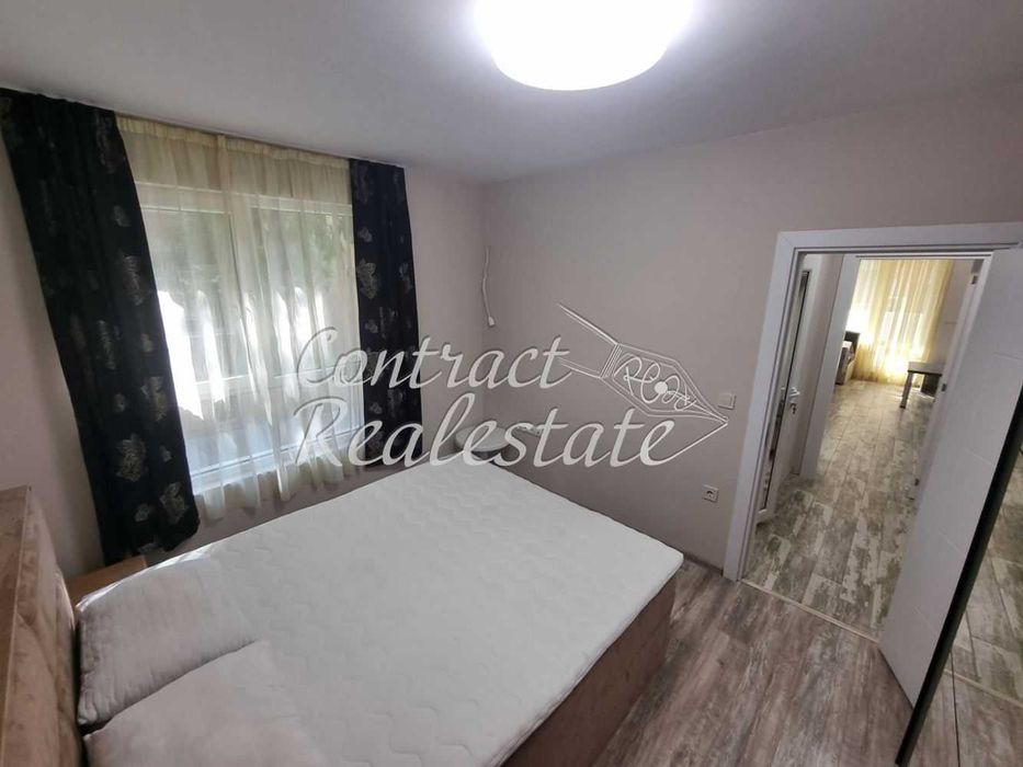 Страхотен Двустаен Обзаведен Колхозен  пазар !