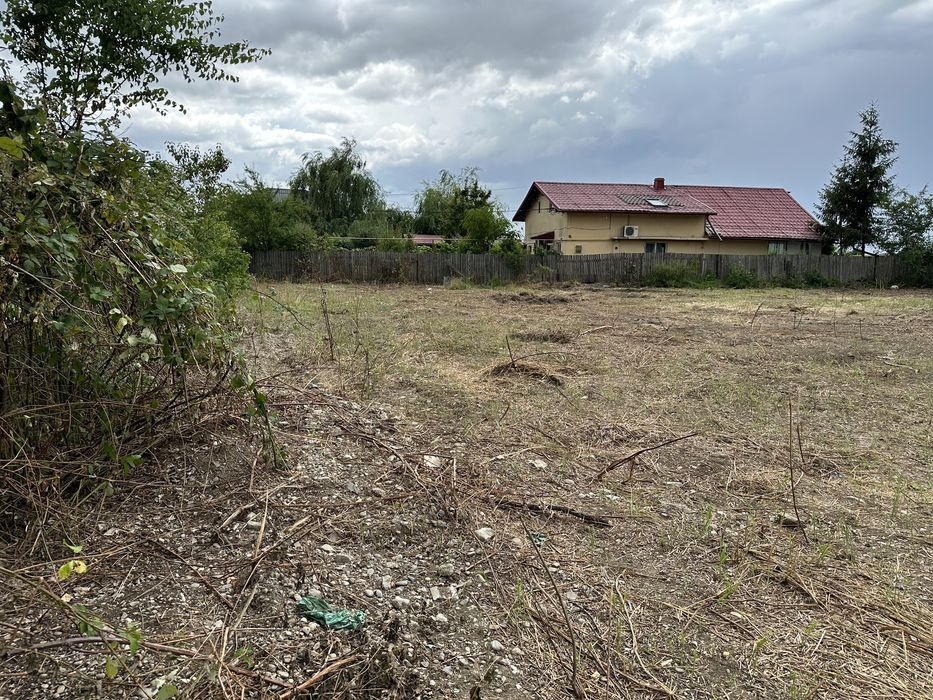 Teren Snagov cu deschidere la Lac sprafata 840m cu deschidere 24m