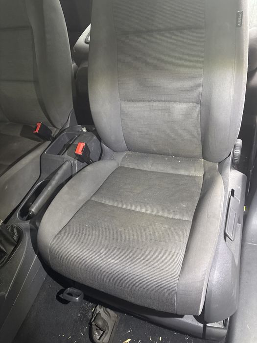 Scaune fata vw touran 2008