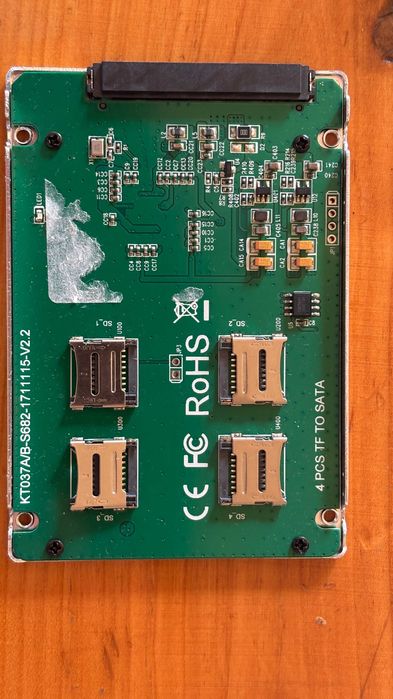 Maiwo KT037B2 Adaptor microsd cu 4 porturi la SATA