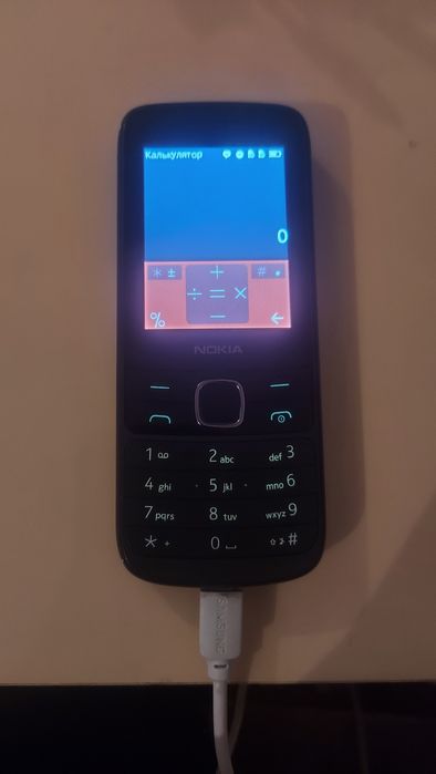 Кнопочный телефон