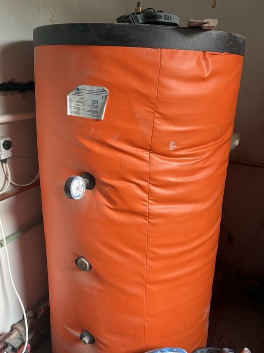 Centrala Eco27kw , puffer feroli 500L , horn inox izolat 4 m , despicator de lemn ruris dl1000