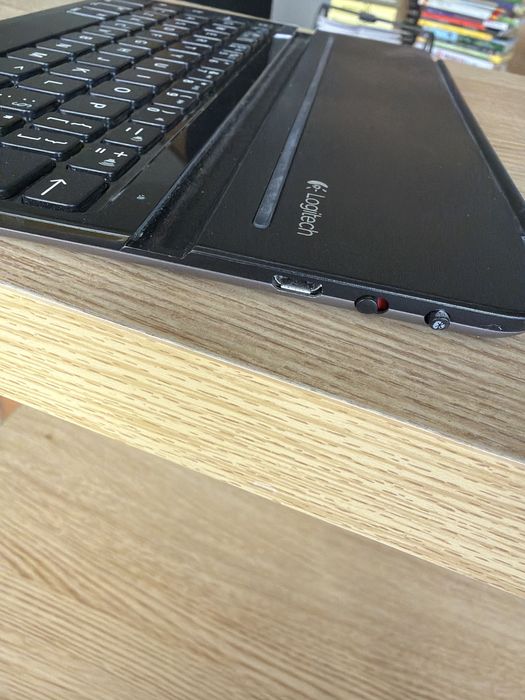 Tastatura pentru pad Logitech