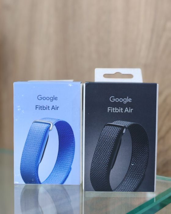 Фитнес браслет Google Fitbit Air