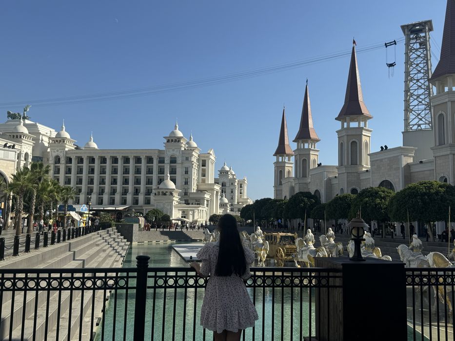 Продам атласное платье