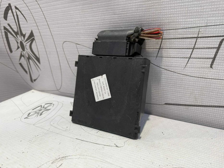 Convertor de tensiune DC/DC / Modul electronic Audi A4 S4 B8 8K 8K0959663 2010 / [2008-2015] / (5B3)