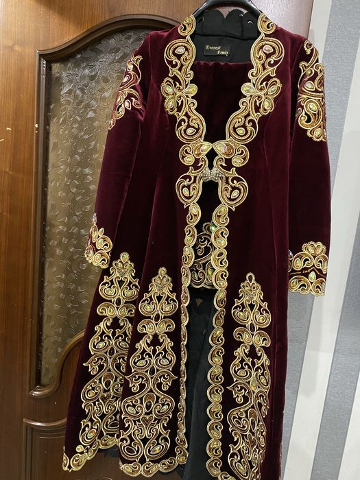 Келинлик кийими (ансамбл) янги