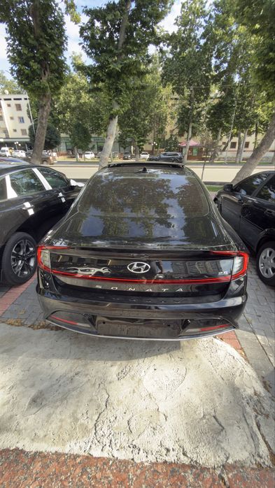 Hyundai Sonata full