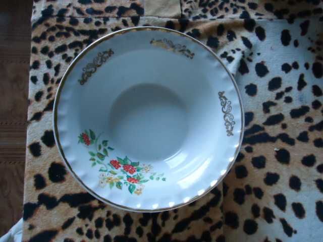 Тарелки советского времени