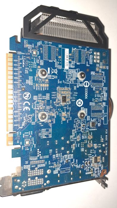 Видеокарта GIGABYTE 750ti