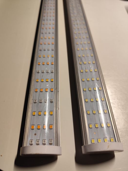 Vând 2 Lampi led creștere plante