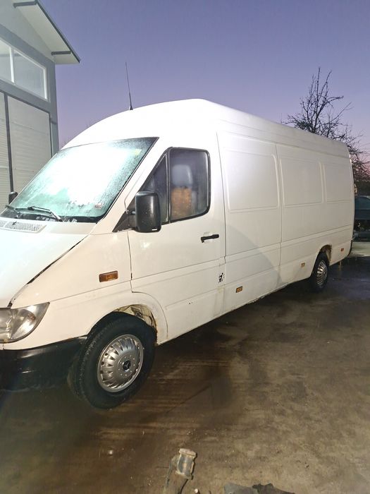 Se vinde Motor 2.7 Mercedes Sprinter  euro3,160cp,cutie viteze ,punte