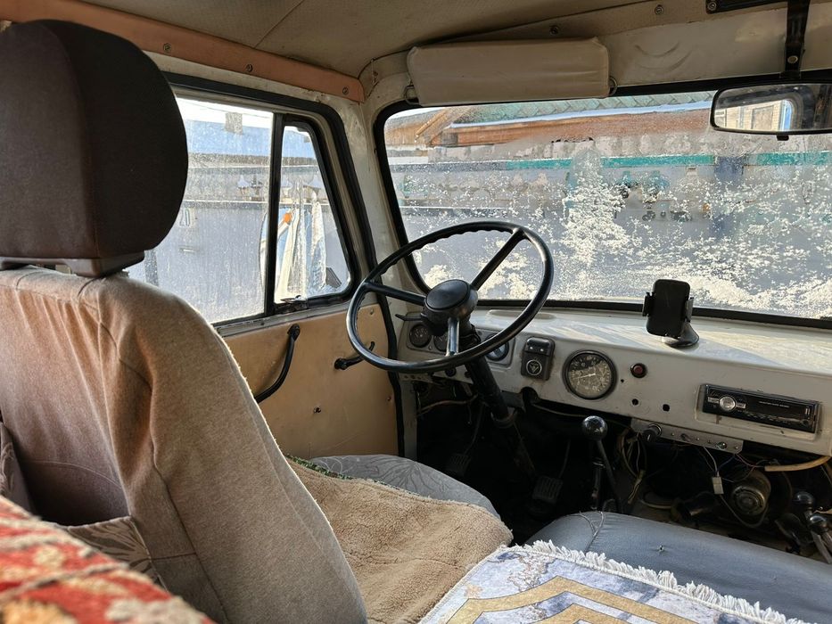 Продам УАЗ-452А серого цвета