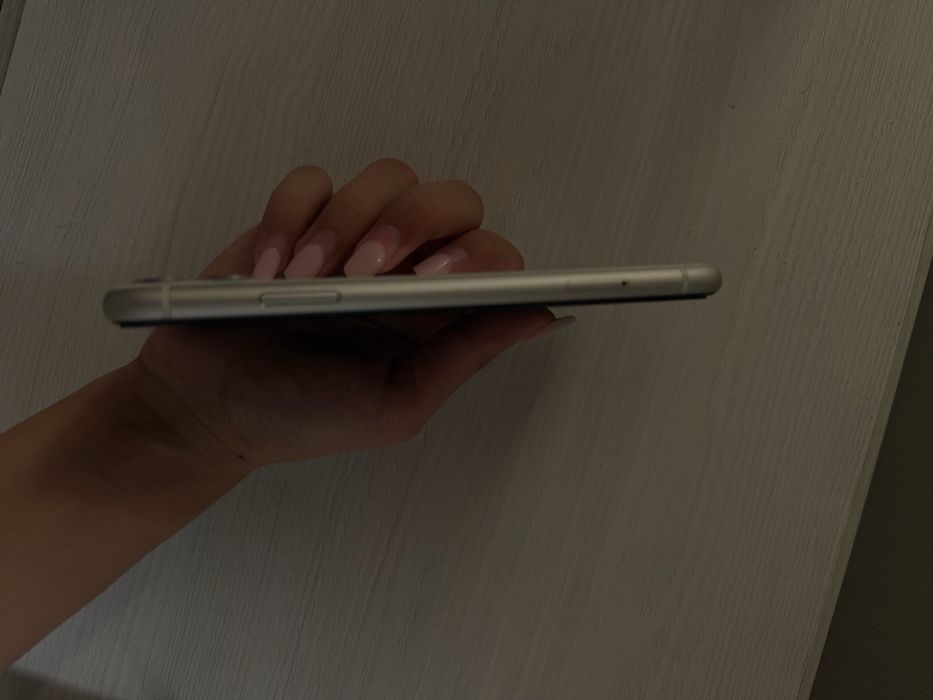 продам iphone 11