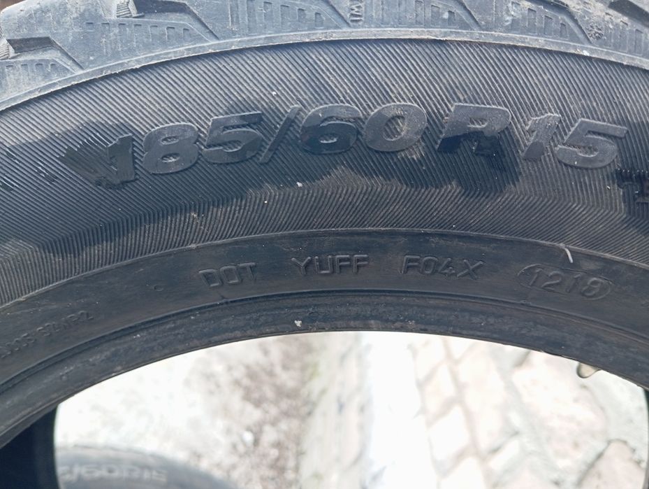 Продам, покрышки, зимние шипованные
