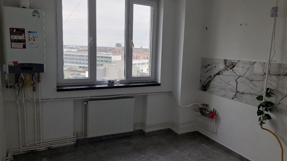 Se inchiriaza apartament 3 camere decomandate