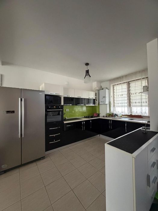 Casa tip duplex de vanzare