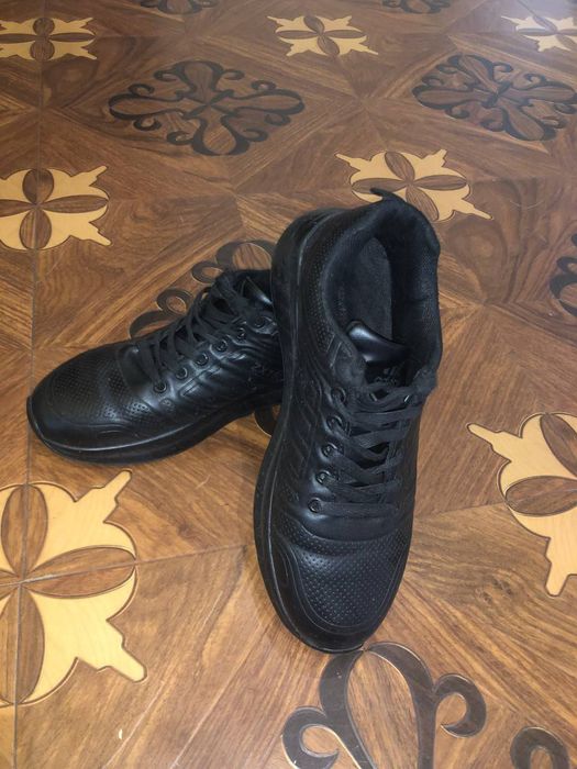 Мужские кроссовки зимние и летние