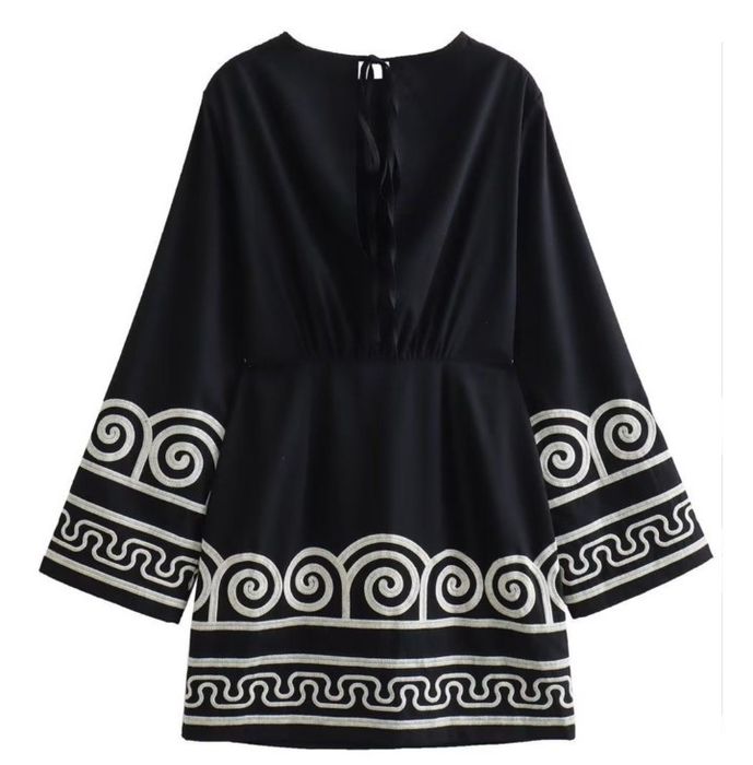 Платье черное м размер