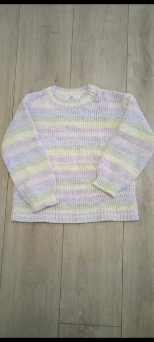 Детски топъл пуловер. Размер 122/128