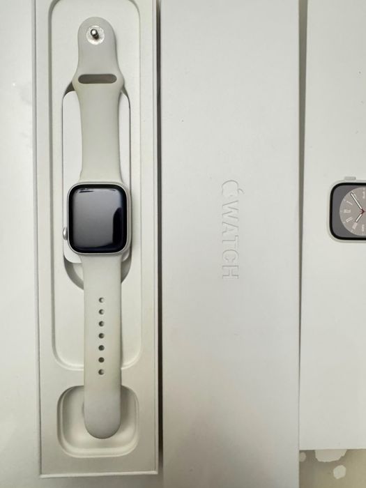 Часы AppleWatch 8  41 мм