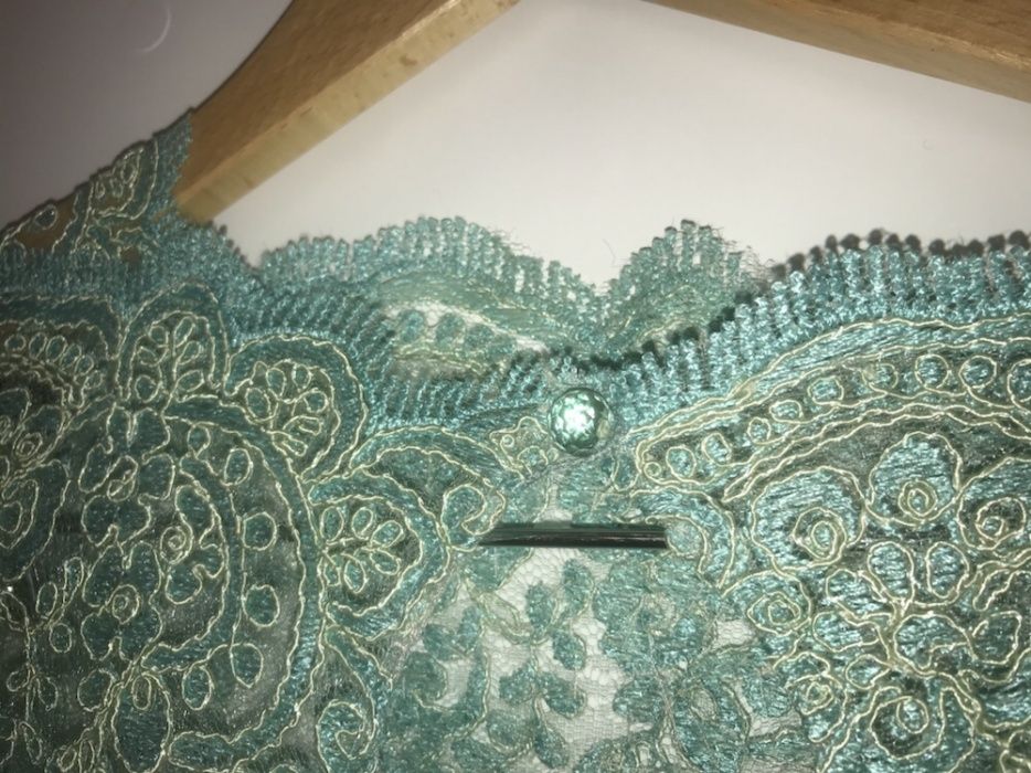 Продаю шикарное платье. Размер 42-44.