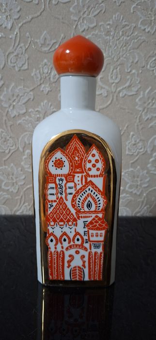 Продам штоф и статуэтку