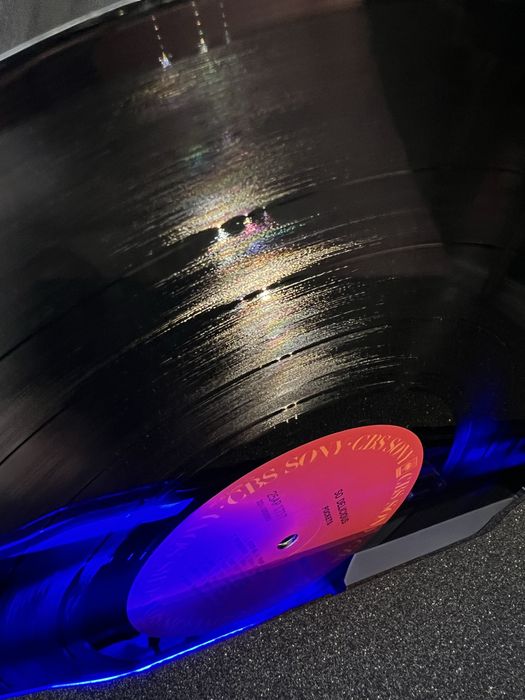 Ультразвуковая очистка виниловых пластинок.