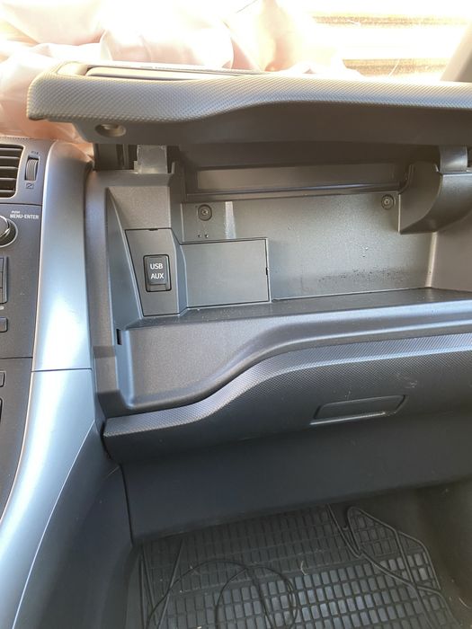 Toyota Auris тойота Аурис 1.33 VVT-i .99кс!!! На Части!!!