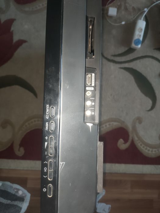 Телевизор samsung