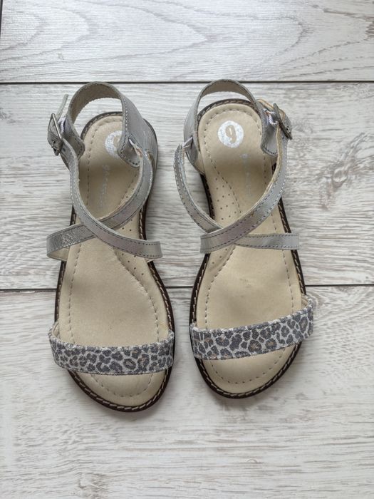 Сандали для девочки Garvalin НОВЫЕ