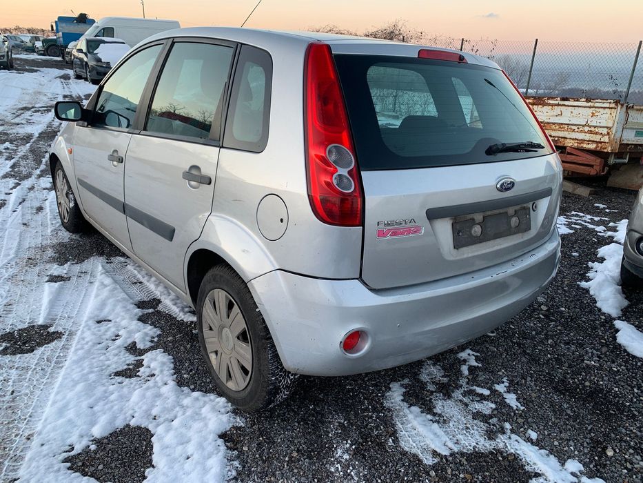 Ford Fiesta 1.4 автомат(робот) 2007г