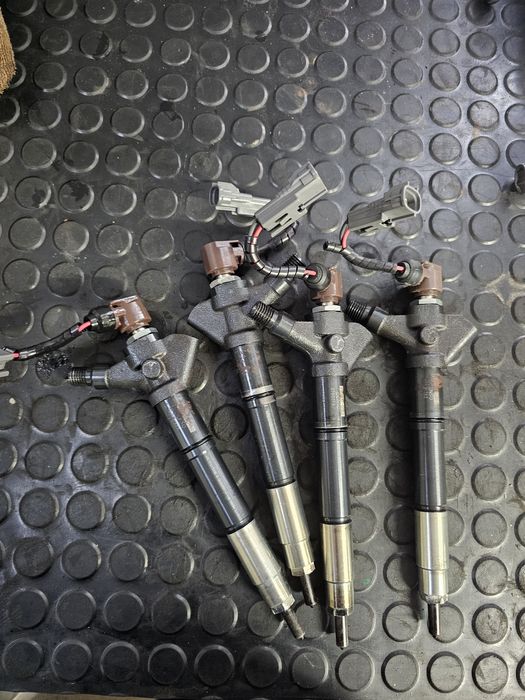 Reparatii injectoare Denso Toyota RAV4 cu fir!