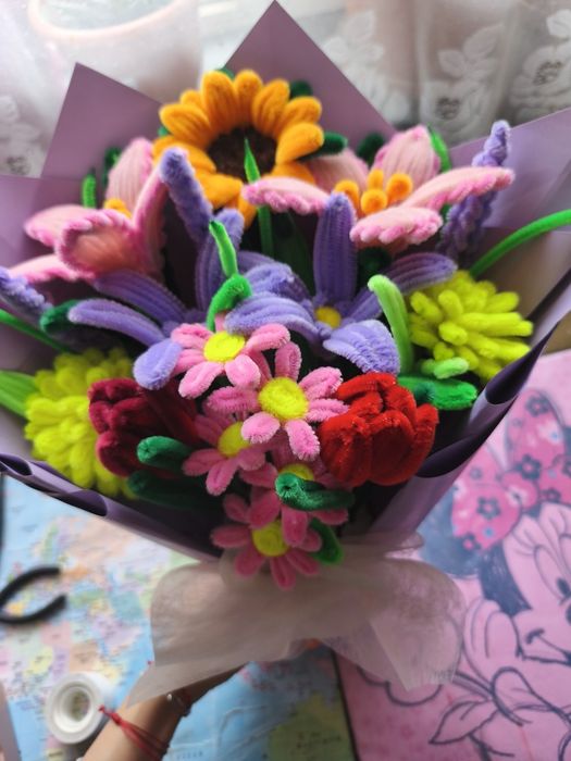 Buchet Floral din sarma plusata