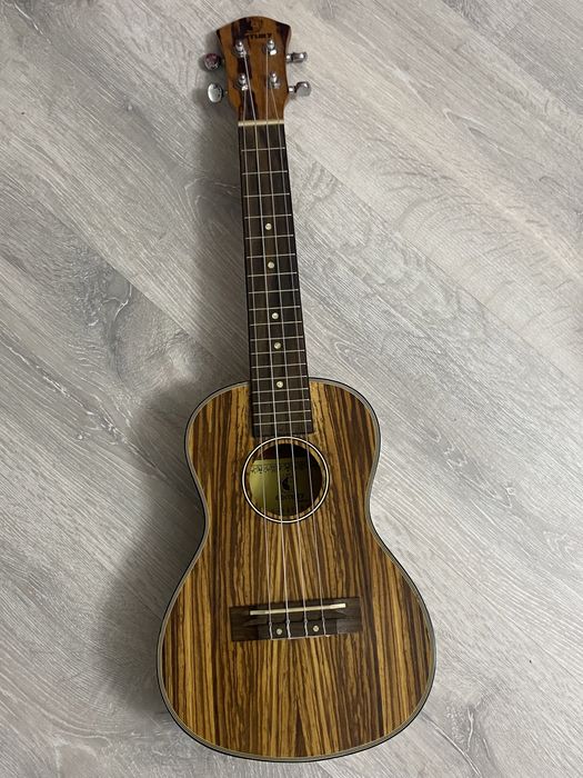 Укулеле сопрано Century из Тайланда + чехол