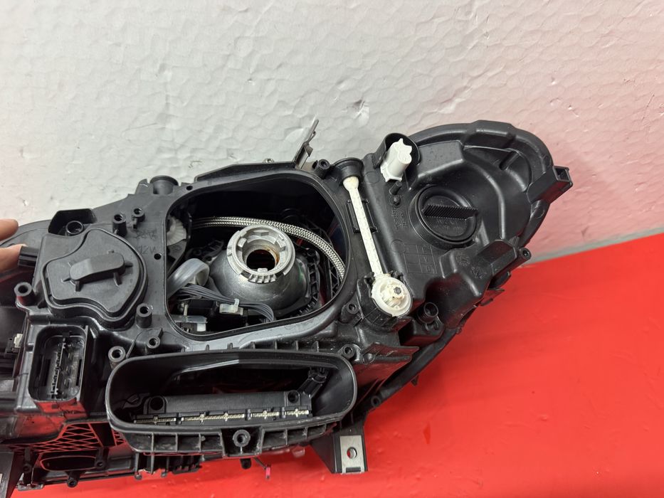 Far bmw F10 F11 xenon adaptive LCI 2013-2016 dreapta