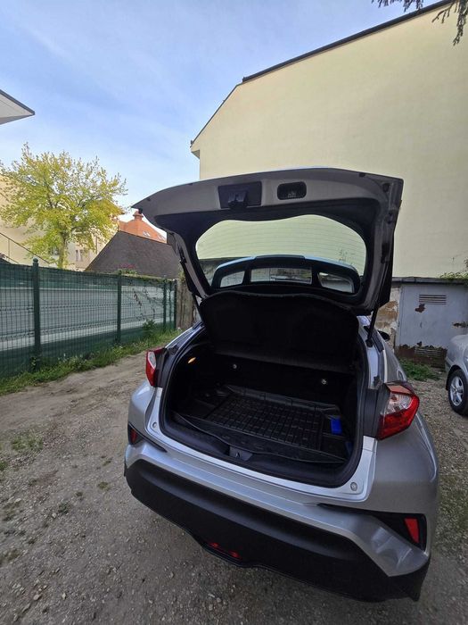 De vanzare Toyota C-HR 1.8 Hybrid