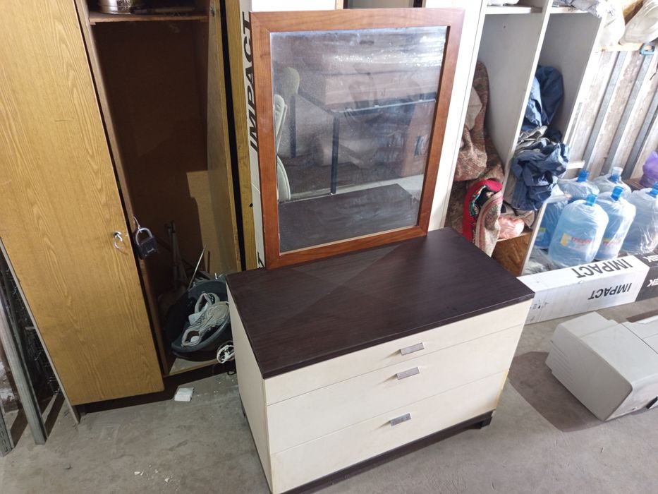 Продам камоды и тумбы