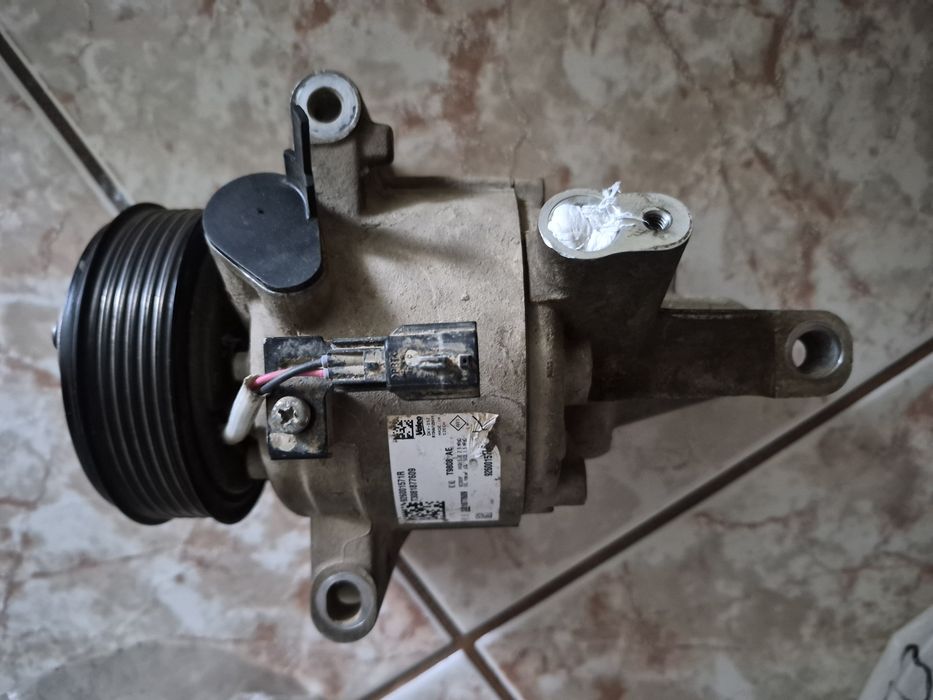 Vand alternatoare si compresoarede aer   dacia renault 1.0tce 1.3tce 1.5dci 926008942R 92600157R 231001993R 231006293R 231007769R