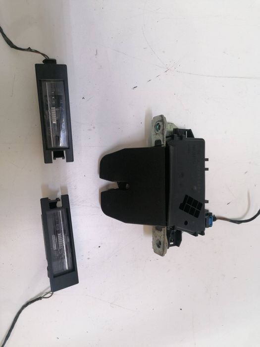 Broasca buton deschidere Haion portbagaj lămpi număr Astra H