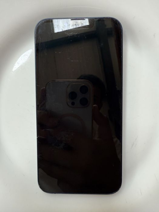 iPhone 13 – 128GB, Battery Health 89%, с оставаща гаранция 1 година !