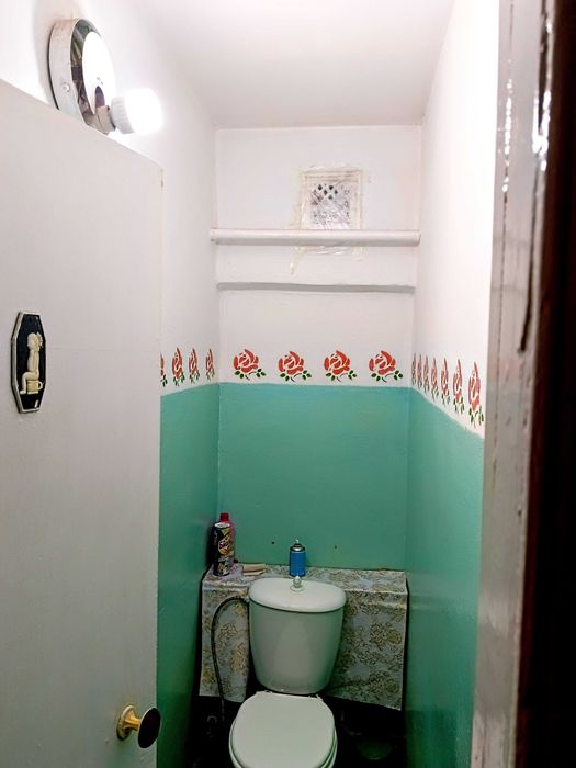 Продам квартиру (дом на два хозяина)