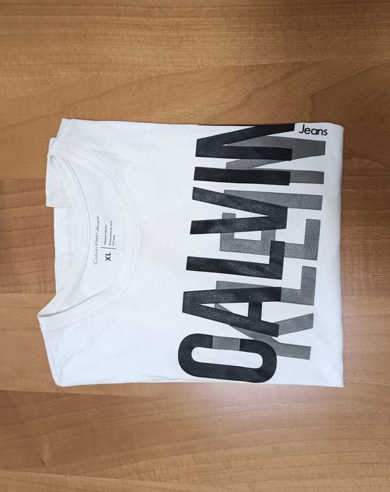 Calvin Klein®-Много Запазена