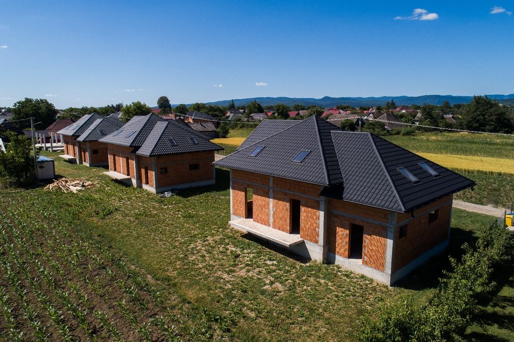 Case de vanzare horodnic de sus zona centru