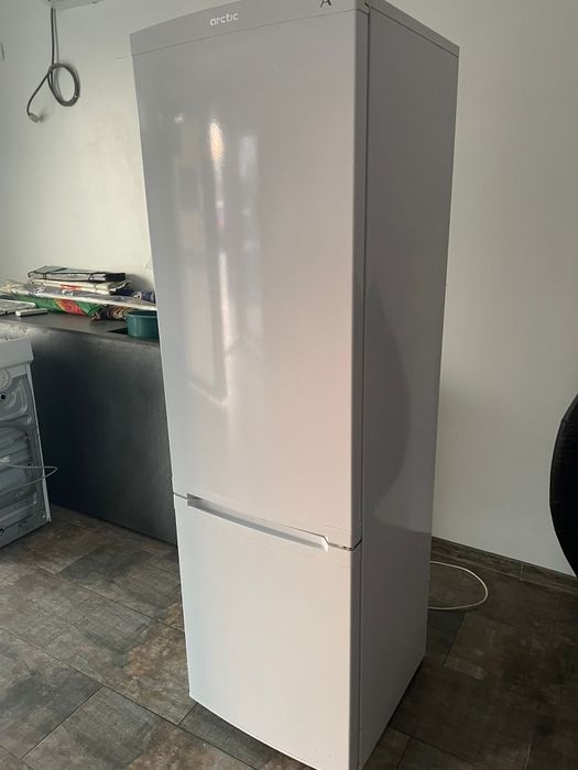 Frigider Arctic de vanzare