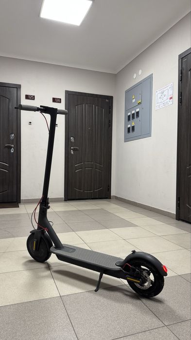 электоро самакат Xiaomi m365